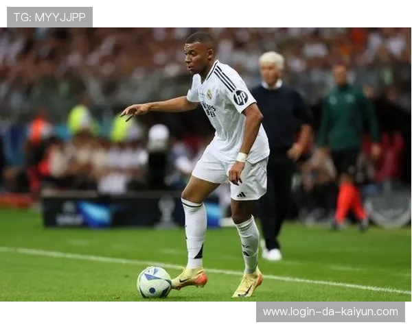 皇家马德里反击只用两脚，姆巴佩直面门将