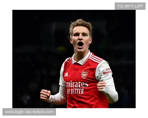 阿森纳中场强势控制局面，厄德高发挥稳定