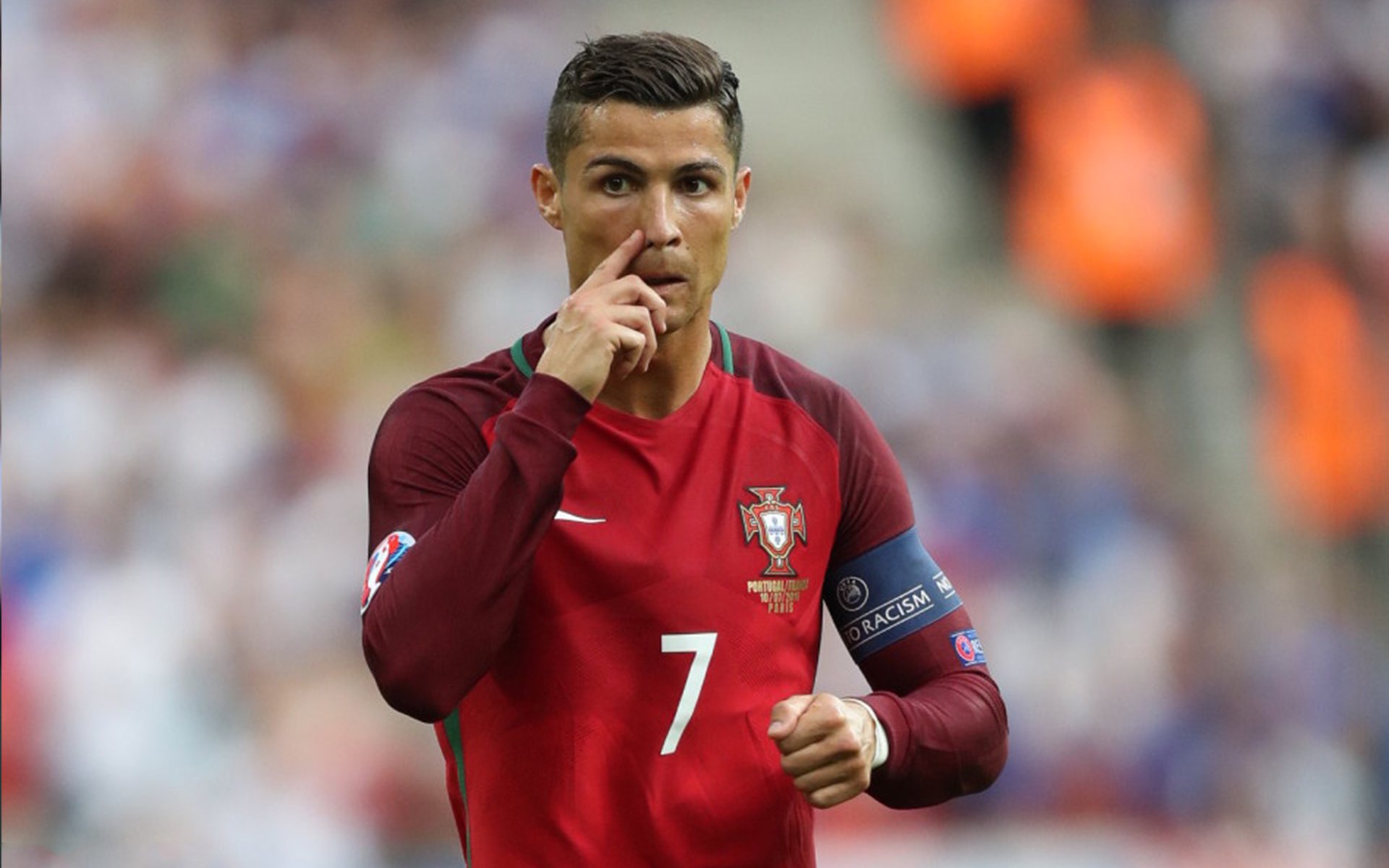 开云体育登录入口-俱乐部举办足球嘉年华扩大青少年参与度与影响力，足球嘉年华策划方案